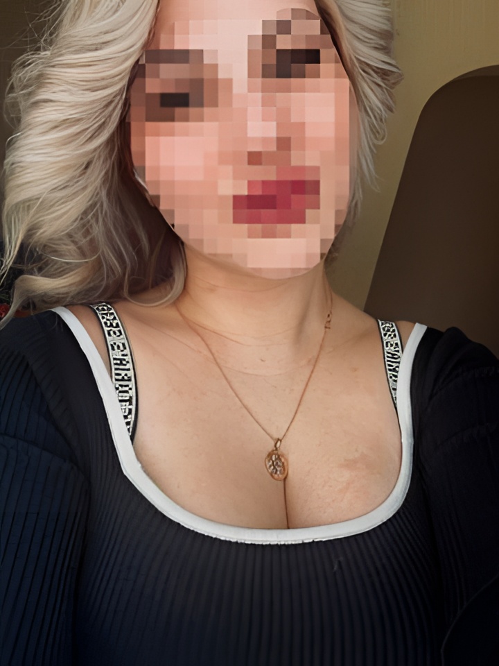 Эльмира привлекальеная девушка из Луги цена от 2000 руб