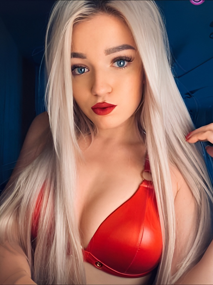 Эльза привлекальеная девушка из Луги цена от 5000 руб