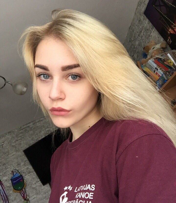 Маша привлекальеная девушка из Луги цена от 10000 руб