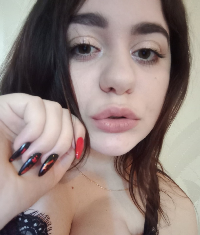 АЛИНА привлекальеная девушка из Луги цена от 3000 руб