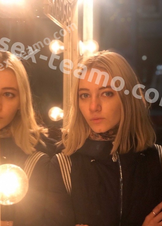 Оксана привлекательная девушка из Луги цена от 3000 руб