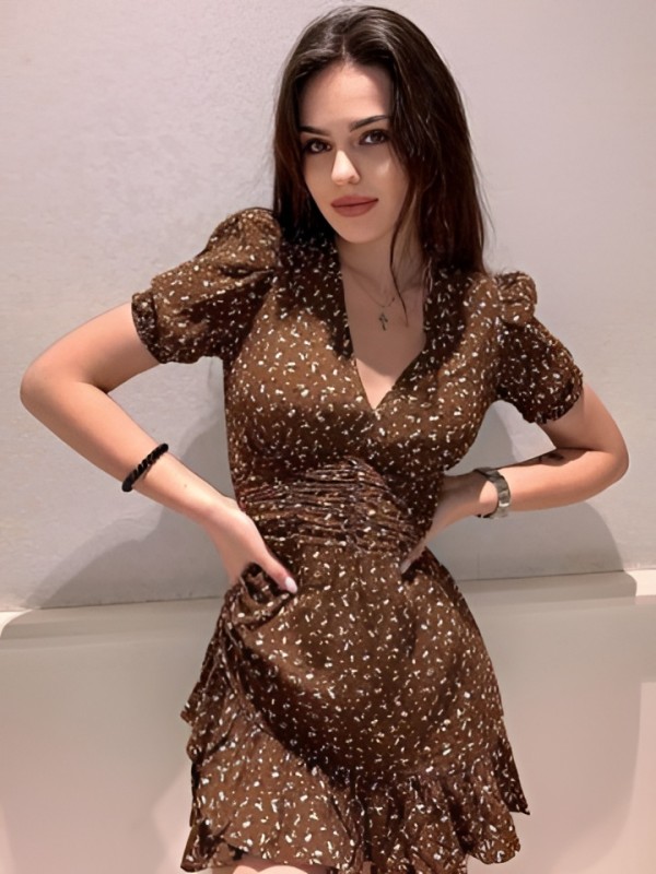 Илона привлекательная девушка из Луги цена от 10000 руб