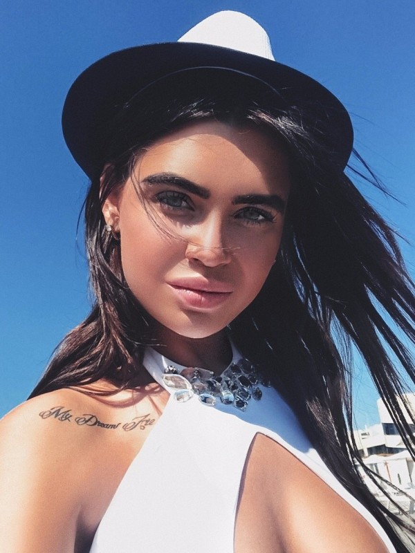 Татьяна привлекательная девушка из Луги цена от 7000 руб