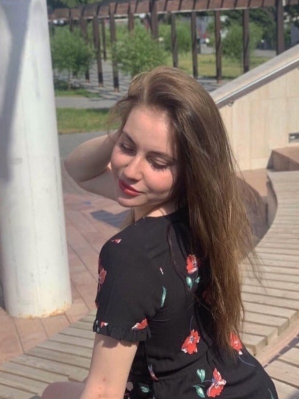 Карина привлекательная девушка из Луги цена от 3000 руб