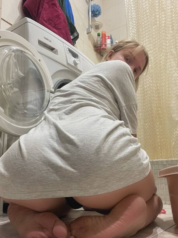 Яночка привлекательная девушка из Луги цена от 3000 руб