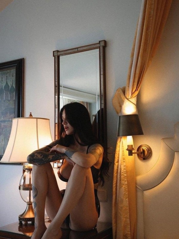 Полина привлекательная девушка из Луги цена от 6000 руб